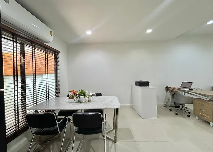 بيت للعطل 3 Bedrooms Townhome Near Mega Bangna *