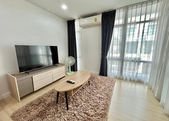 3 Bedrooms Townhome Near Mega Bangna بانكوك
